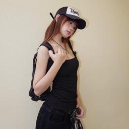 Áo cách điệu cổ thuyền có đính nơ để thay đổi