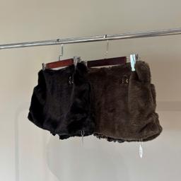 Chân váy FUR mềm mại có quần bảo hộ đóng tag sắt nhabachtuoc